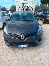 Renault Clio 1.2 75 CV 5 porte Duel