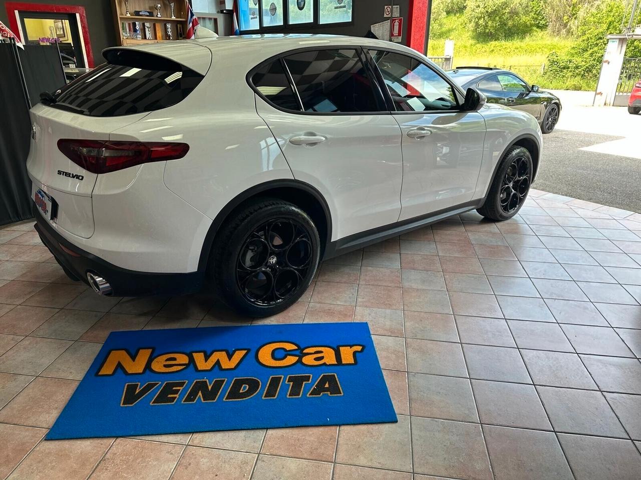 Alfa Romeo Stelvio 2.2 Turbodiesel 210 CV AT8 Q4 Executive