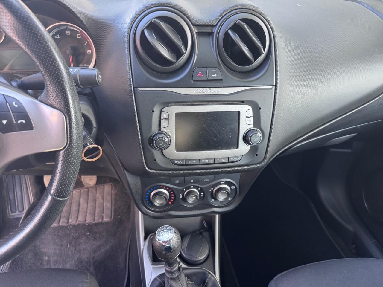 Alfa Romeo MiTo 1.4 70 CV neopaten garanzia 12 mesi