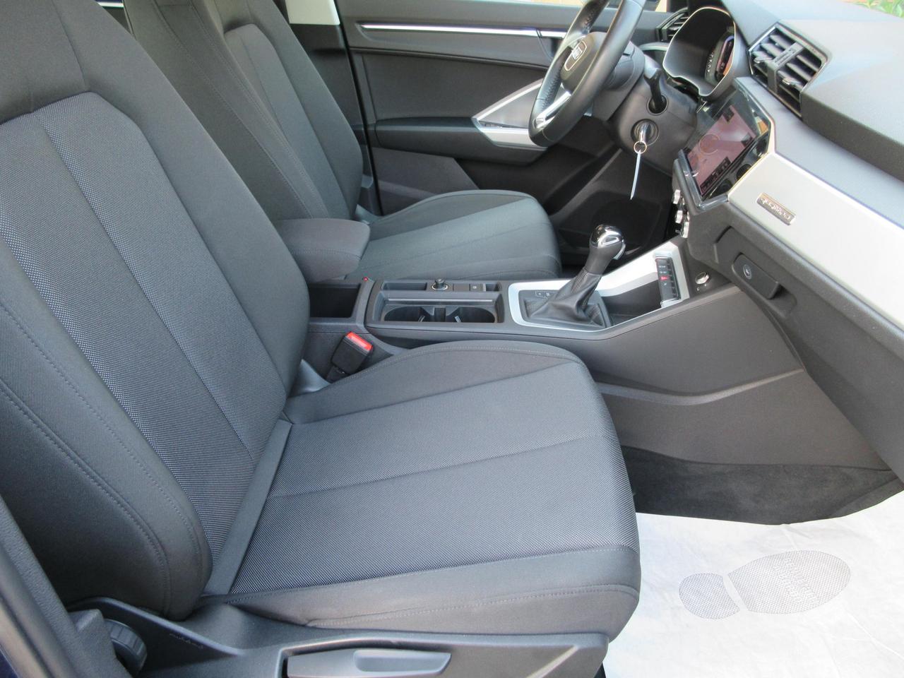 Audi Q3 35 2.0 tdi Business Advanced quattro s-tronic