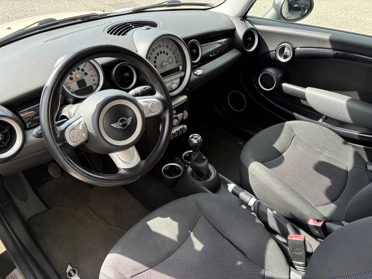 Mini 1.6 16V Cooper Pepper