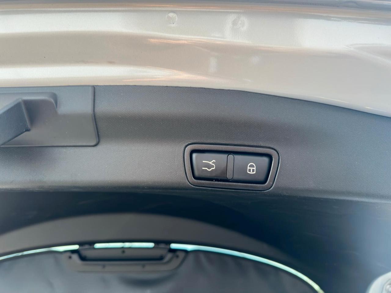 Alfa Romeo Stelvio 2.2 Turbodiesel 160 CV AT8 RWD Business