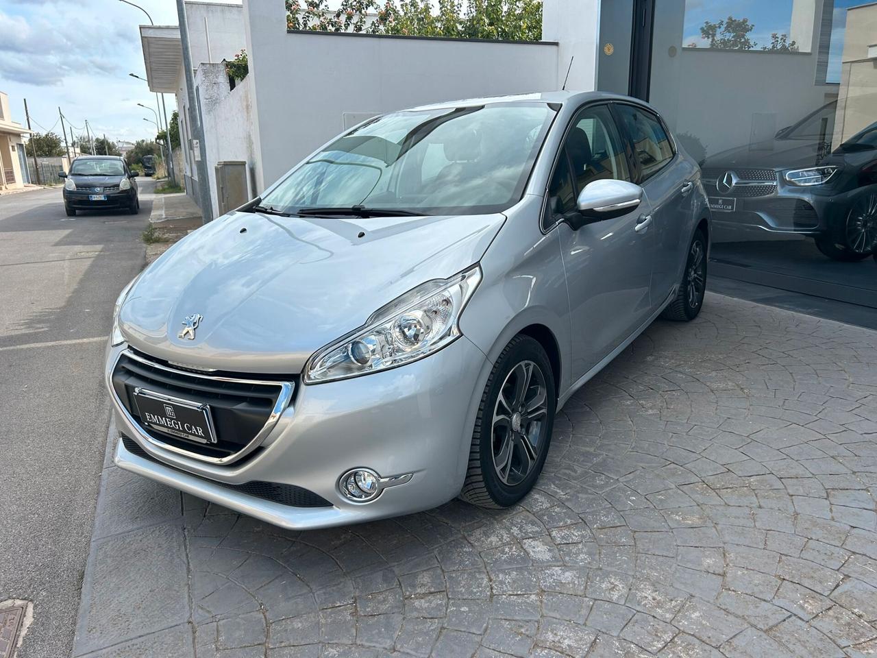 Peugeot 208 1.4 HDi 68Cv ALLURE NAVI Km81.000-2014