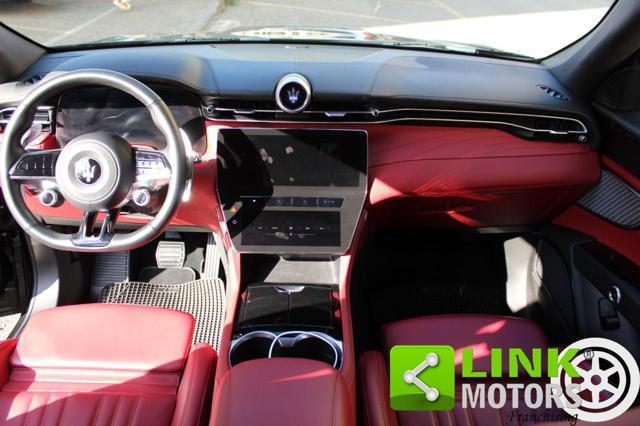 MASERATI Grecale MHEV 300 CV AWD GT