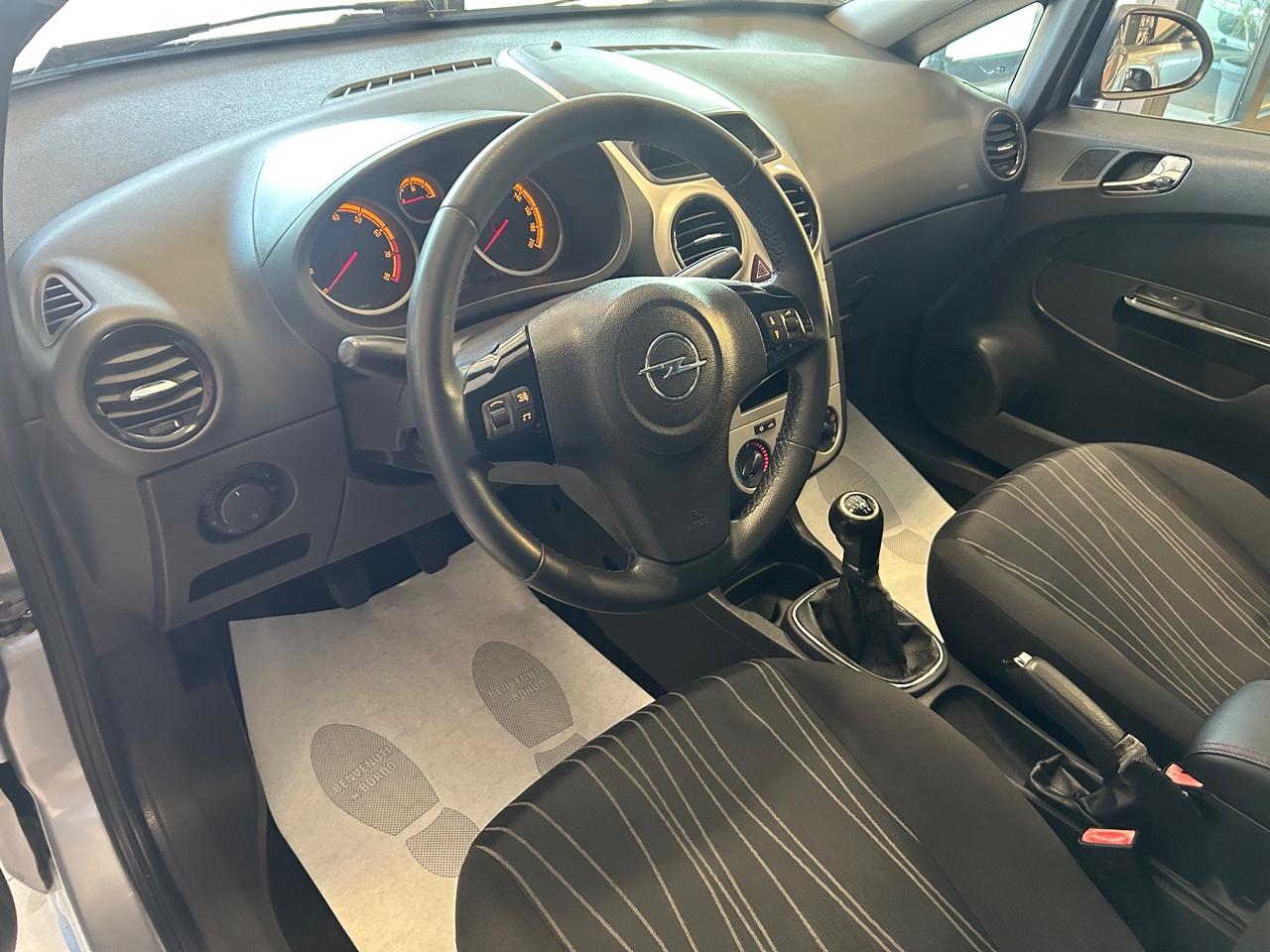 Opel Corsa - 1.2 benzina 80cv OK NEOPATENTATI