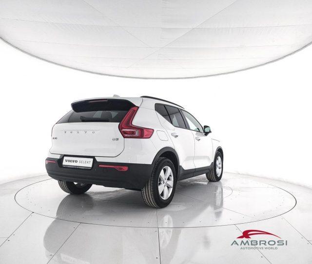 VOLVO XC40 D3 Momentum Core