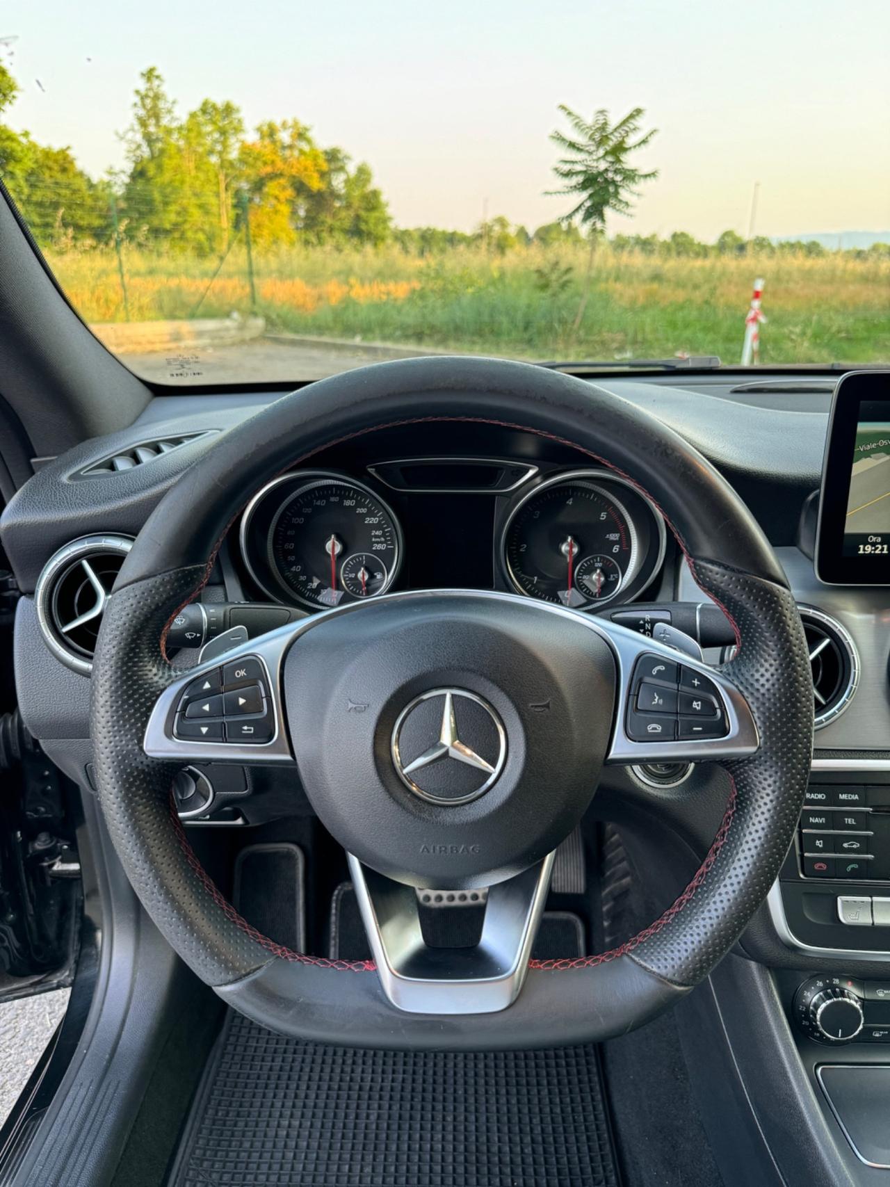 Mercedes-benz CLA 200 CLA 200 d Automatic Premium