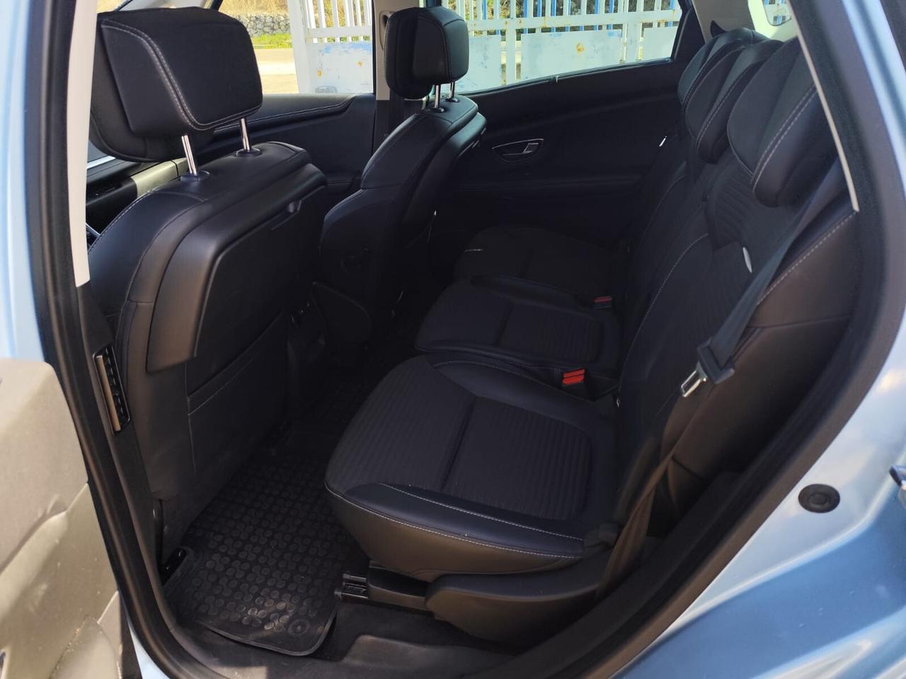 Renault Scenic Scénic dCi 8V 110 CV EDC Energy Intens