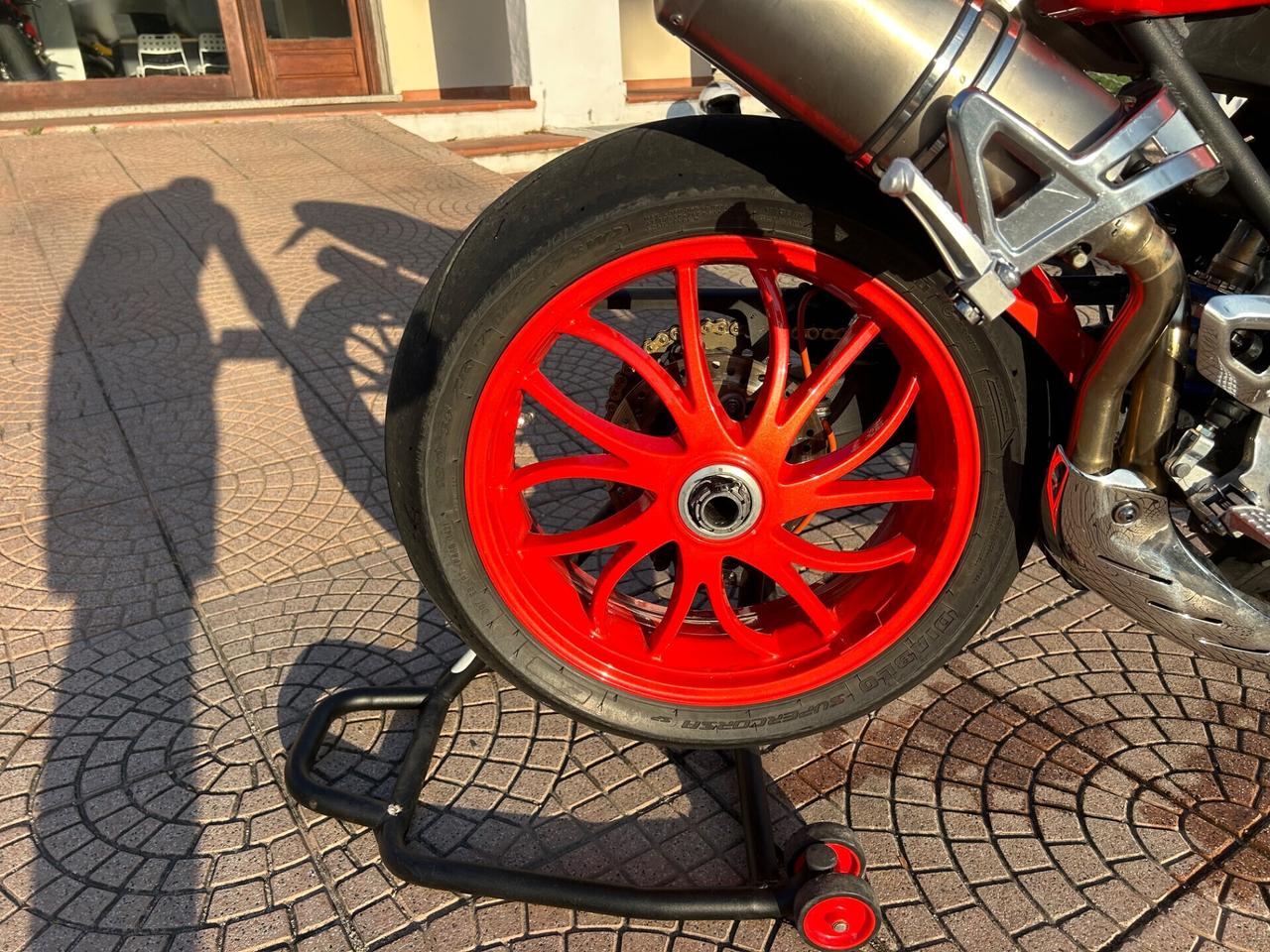 triumph speed triple 1050