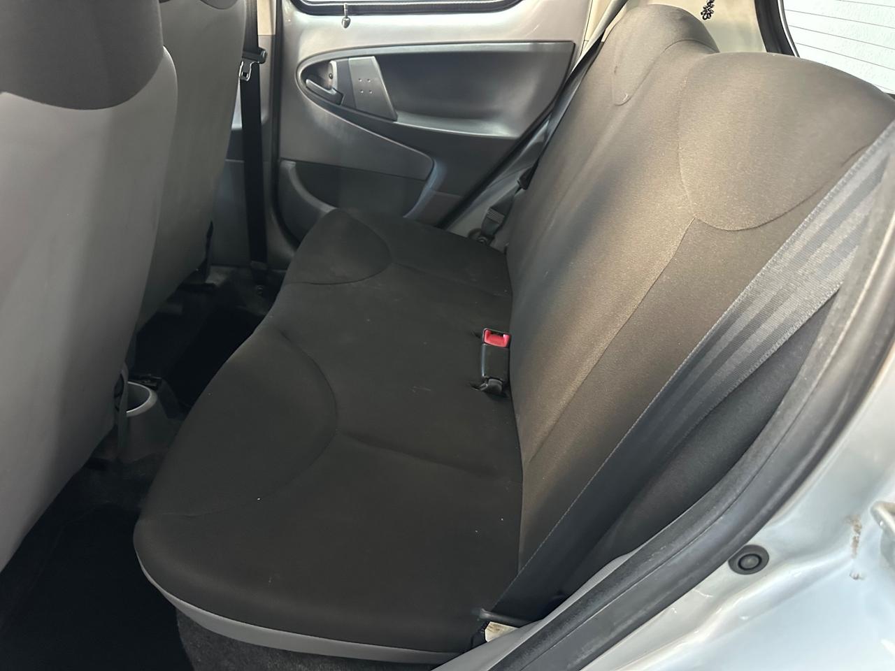 Toyota Aygo 1.0 12V VVT-i 5 porte Now Connect