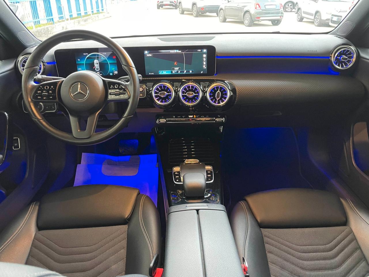 Mercedes-benz A 180 d Sedan 4p. Business