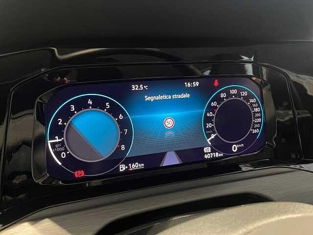 Volkswagen Golf 8ª serie 1.5TSI 130CV Style - NEOPATENTATI