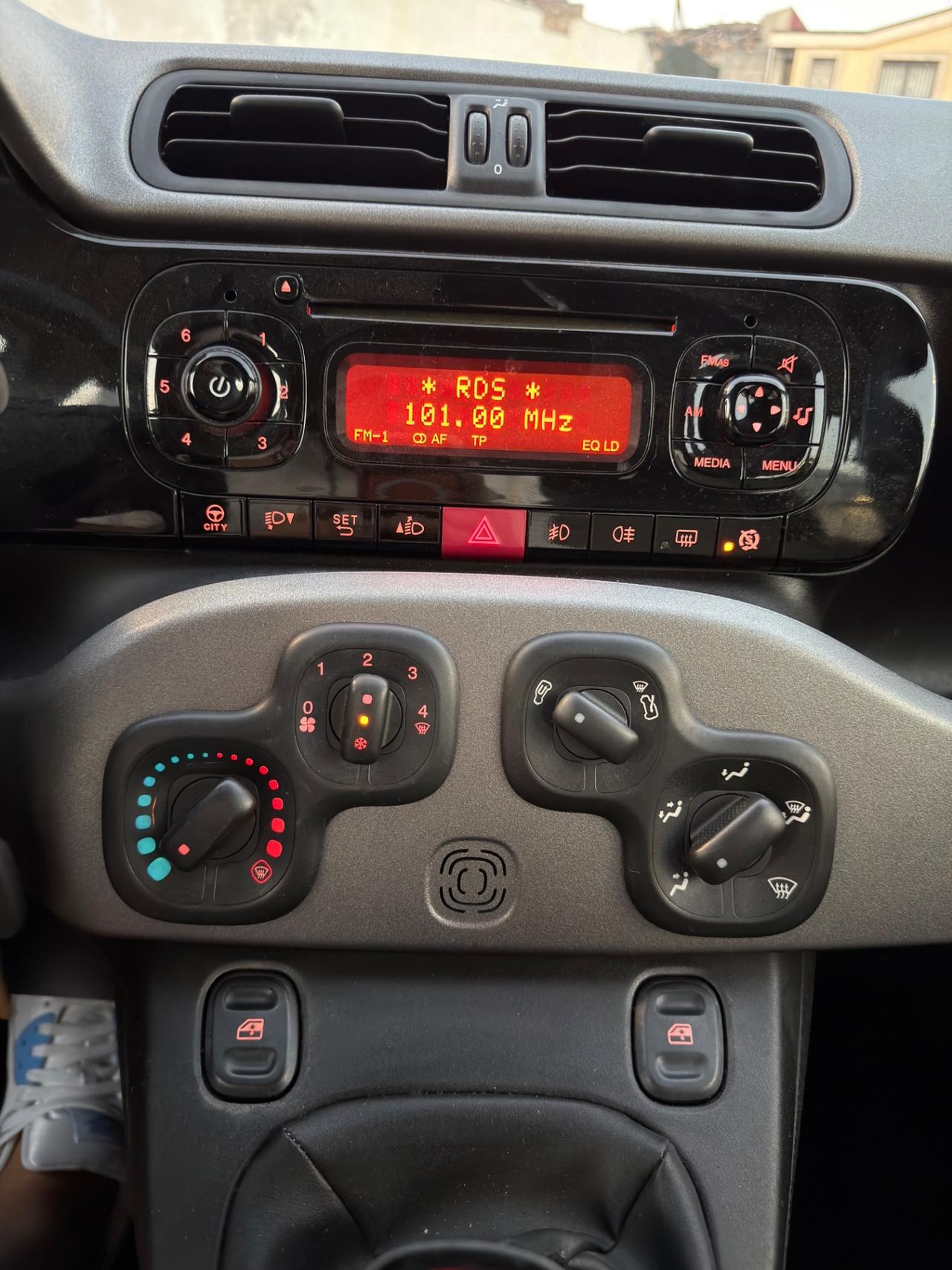 Fiat Panda 1.3 MJT S&S Lounge 75cv
