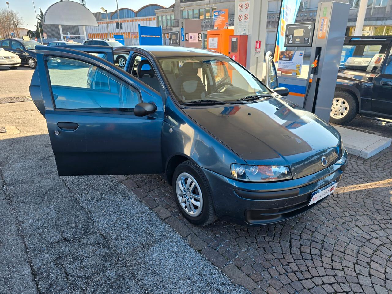 Fiat Punto 1.2i 16V cat 5 porte HLX con 330.000km