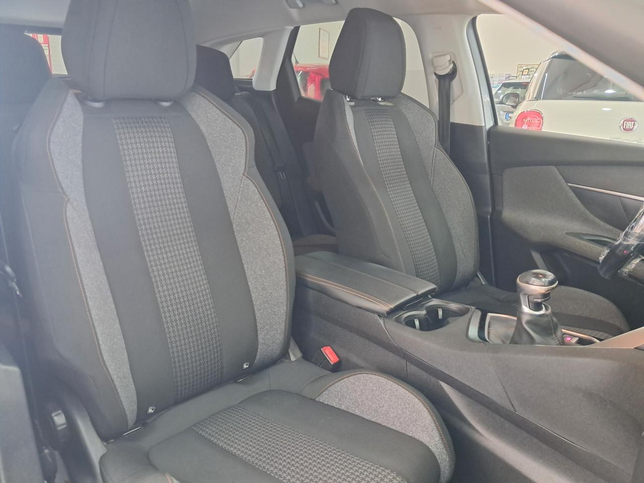 Peugeot 3008 BlueHDi 130 S&S Business