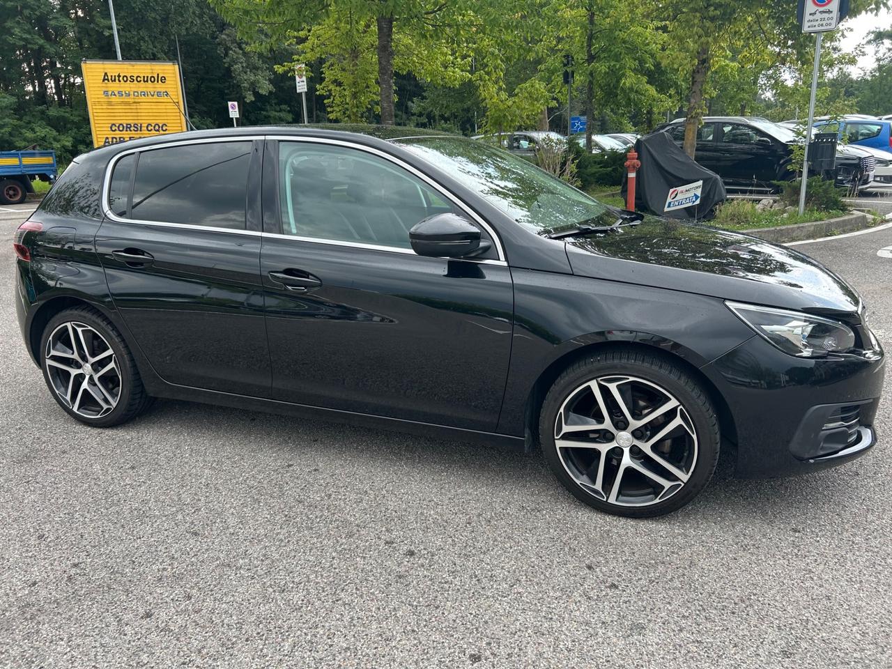 Peugeot 308 PureTech Turbo 130 S&S Allure* 73000 Km *