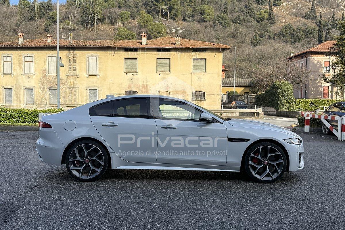 JAGUAR XE 2.0 300 CV AWD aut. R-Dynamic Black