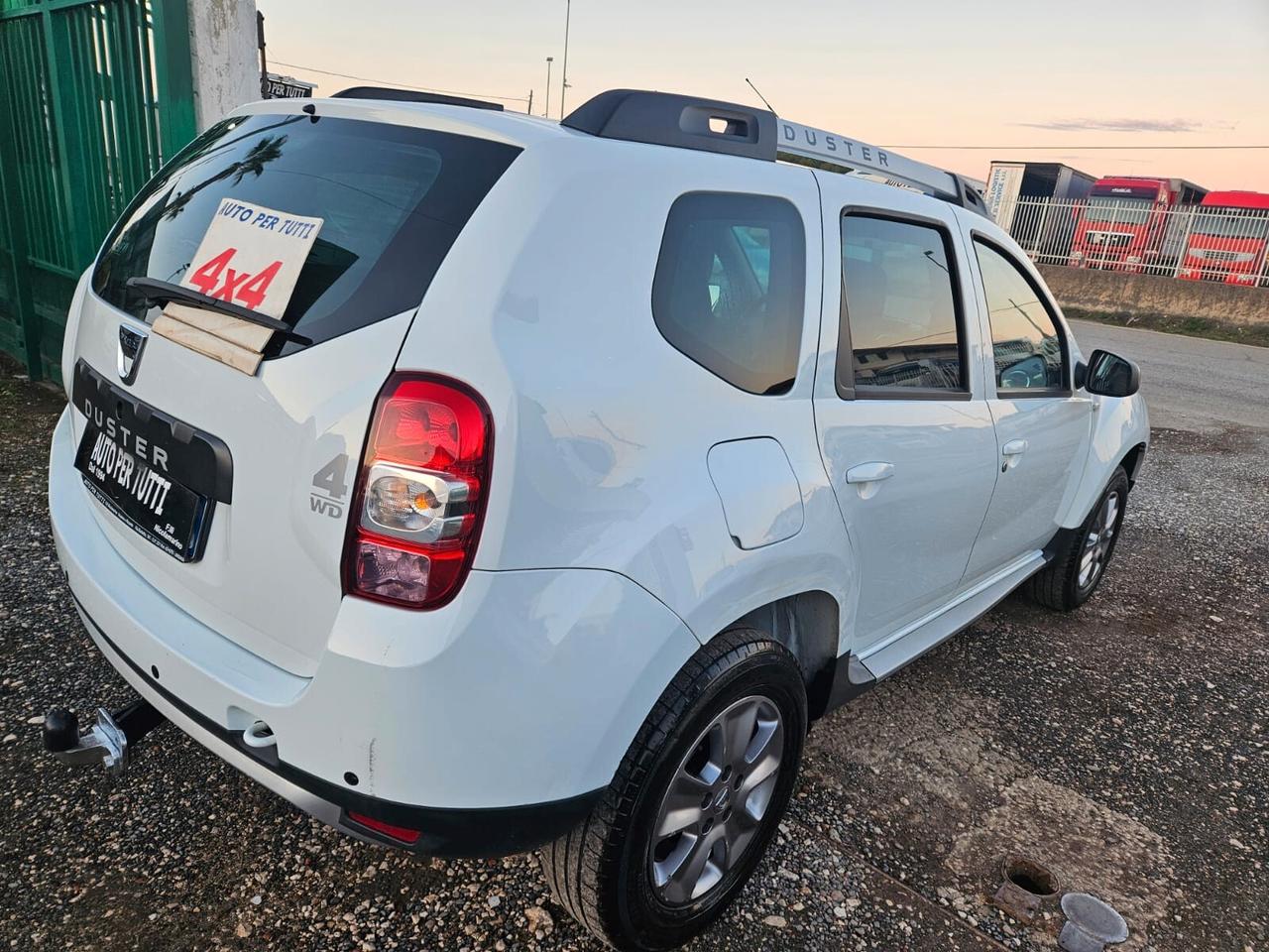 Dacia Duster 1.5 dCi 110CV 4x4 GANCIO TRAINO