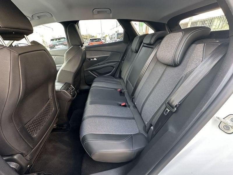 Peugeot 3008 BlueHDI EAT8 S&S Allure Pack