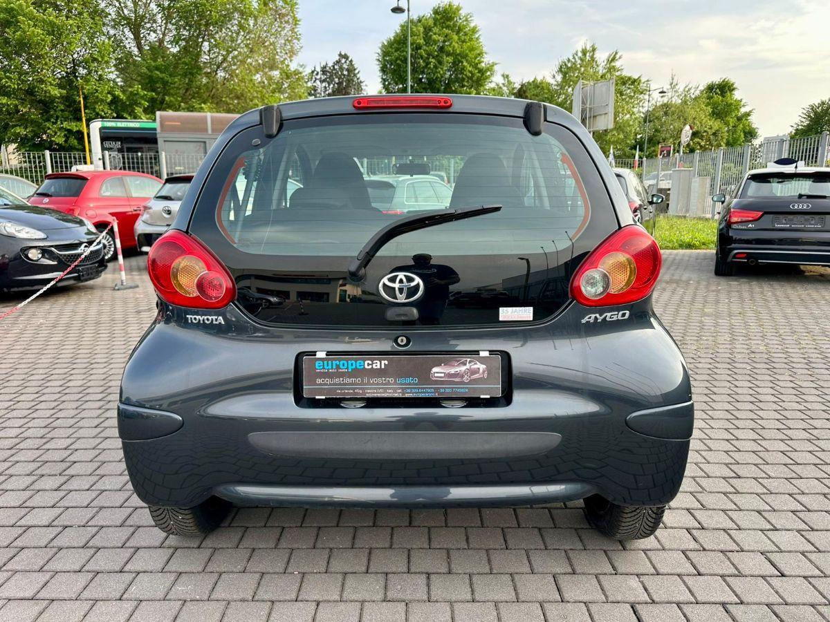 TOYOTA - Aygo - 12V VVT-i 5 porte Now