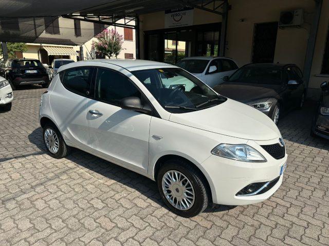 LANCIA Ypsilon 0.9 TwinAir 85 CV Metano Ecochic OK NEOPATENTATO