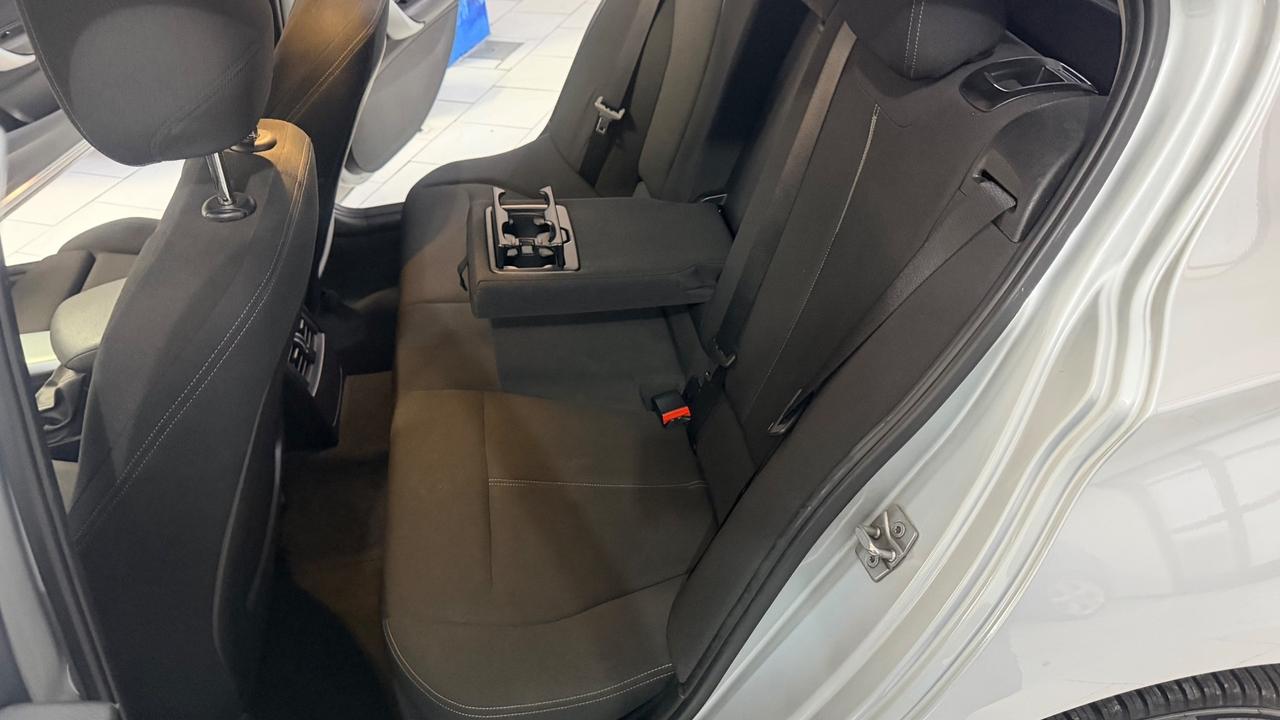 Bmw 118 120d 5p. Sport