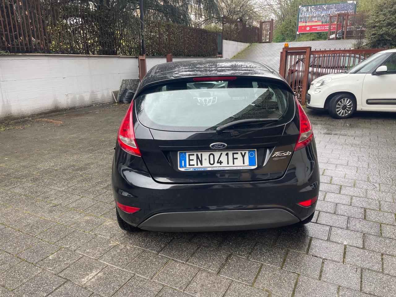 Ford Fiesta 1.4 16V 5p. Bz.- GPL Titanium Bs.