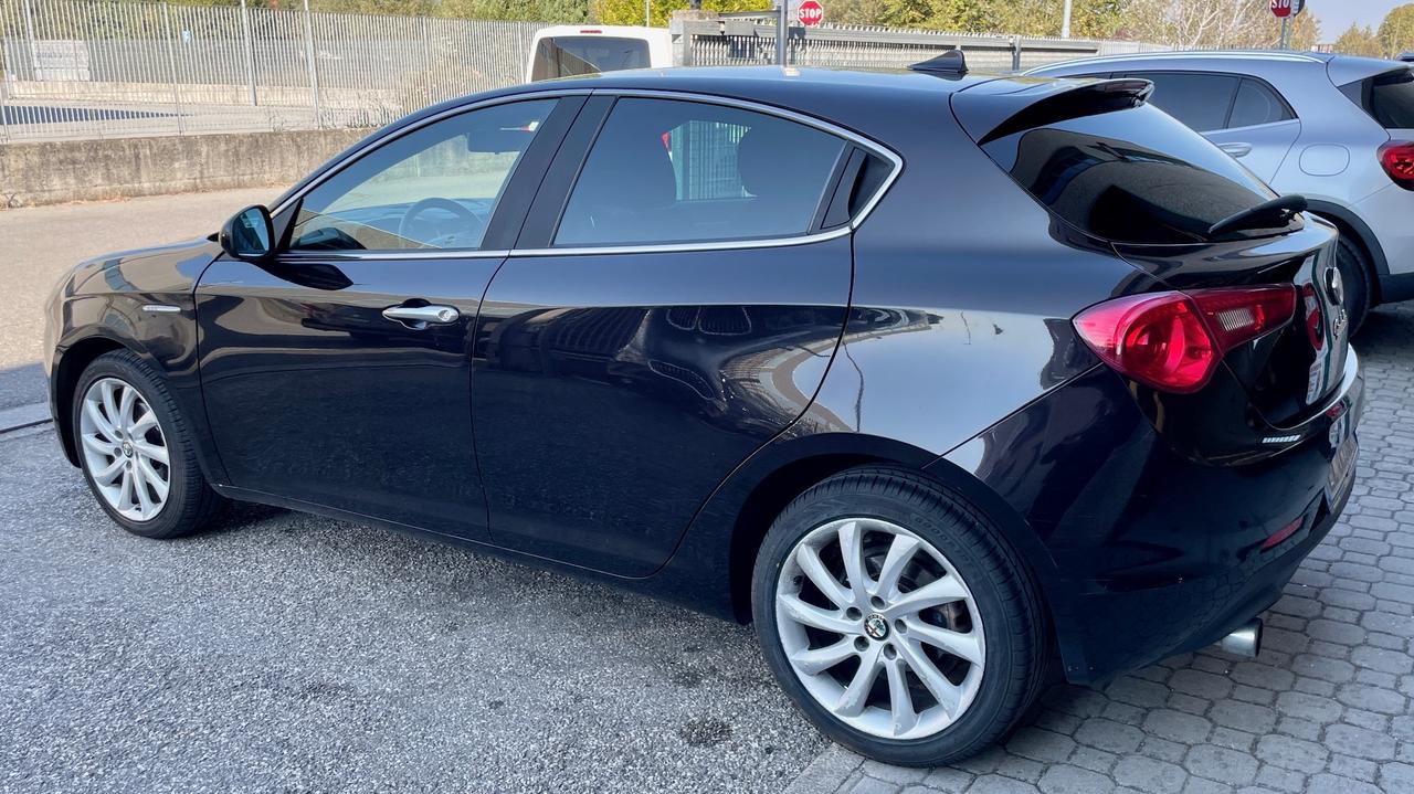 ALFA ROMEO GIULIETTA 1.6 JTDM-2 EXCLUSIVE 105CV - FULL LED, NEOPATENTATI