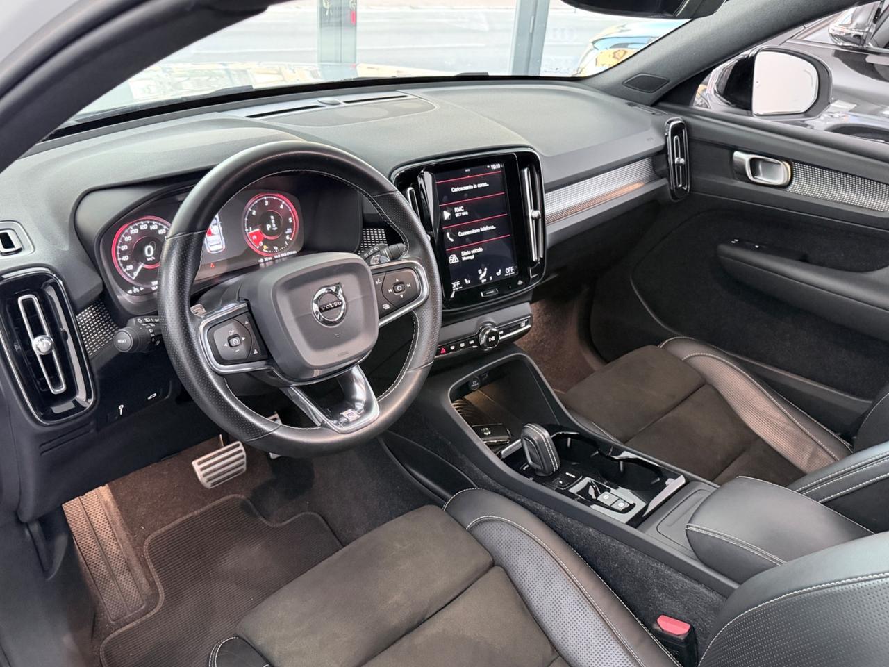 Volvo XC40 D4 AWD Geartronic R-design