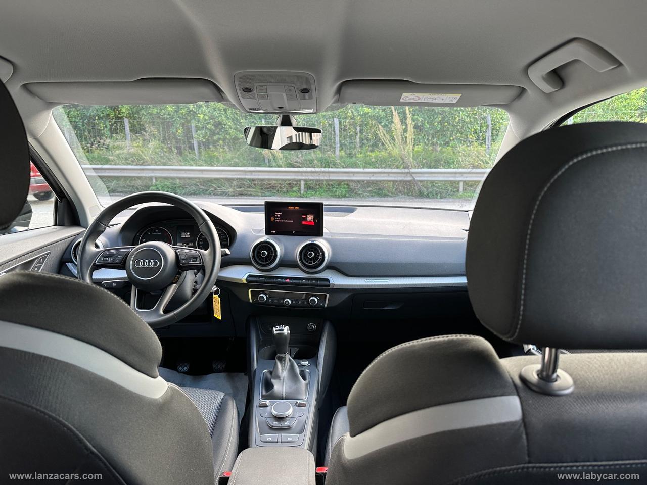 AUDI Q2 30 TDI Business Advanced