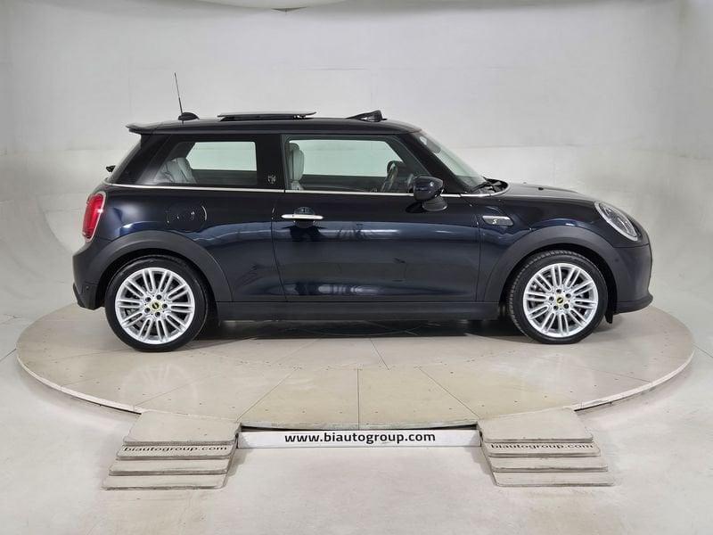 MINI Full Electric Mini F56 2021 Mini 3p Cooper SE Classic auto