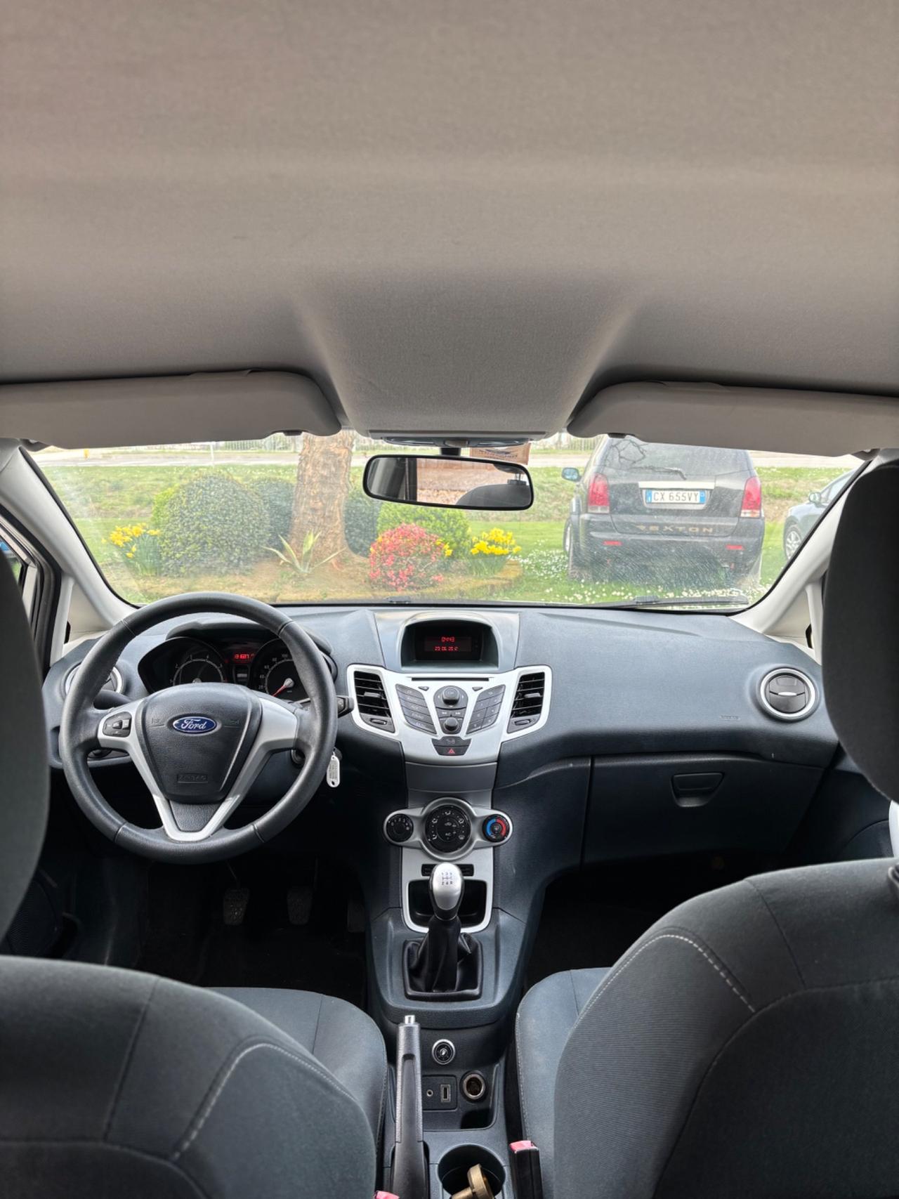 Ford Fiesta 1.4 5 porte Bz.- GPL Titanium