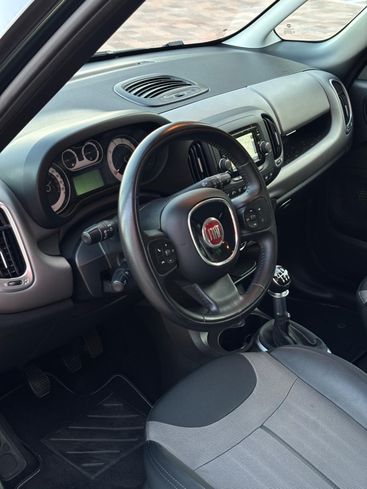Fiat 500L 1.6 Multijet 120 CV Living 7 POSTI