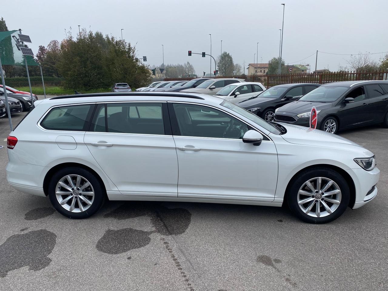 Volkswagen Passat Sw My19 2.0 150 Cv DSG Garantita