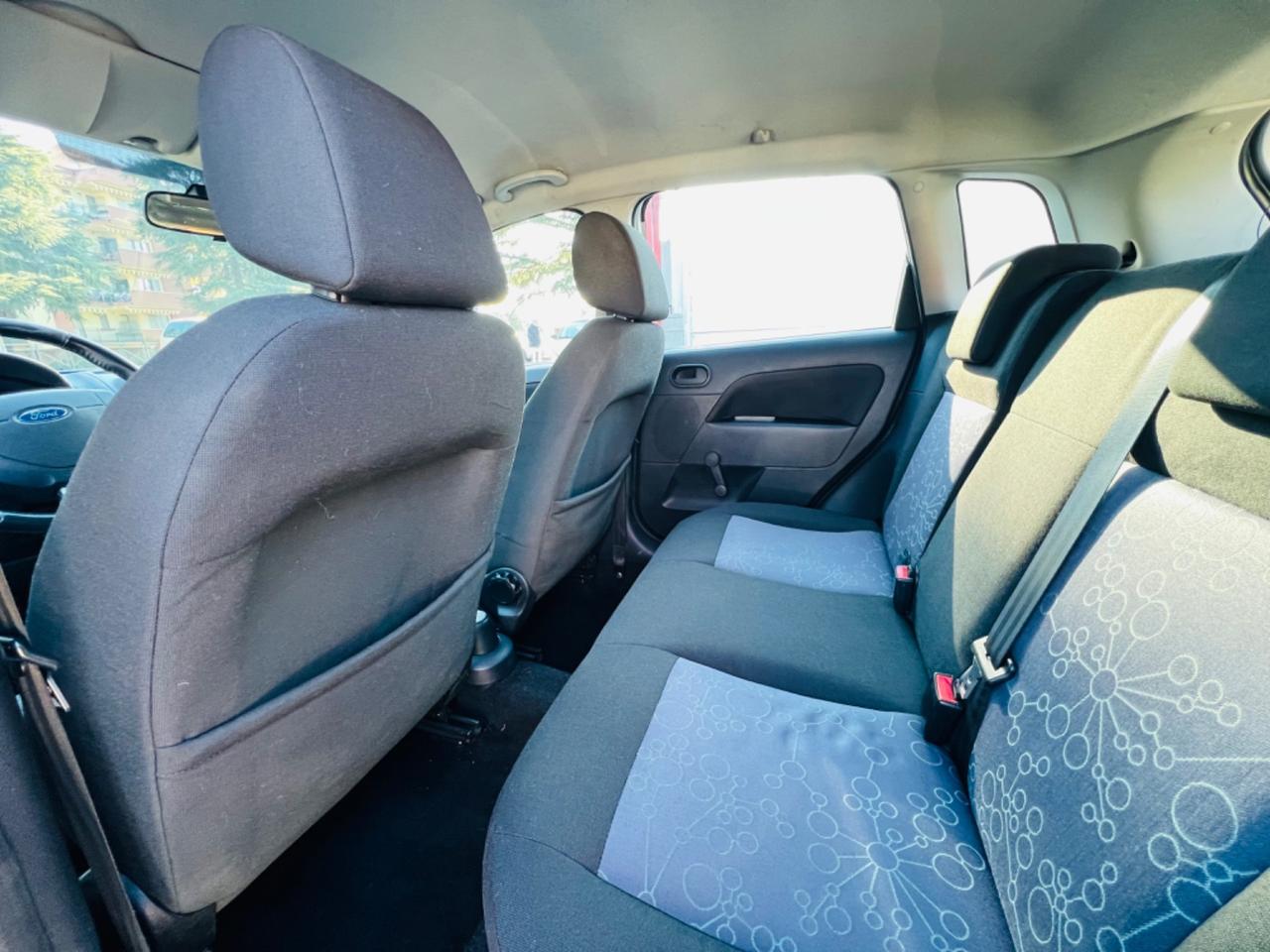 Ford Fiesta 1.2 16V 3p. Ghia