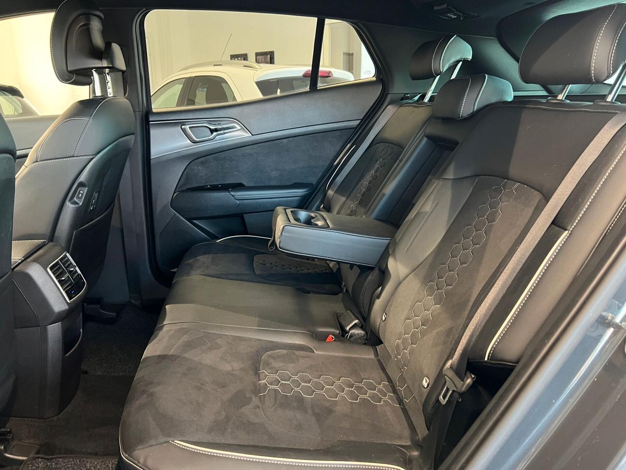 Kia Sportage 1.6 TGDi HEV AT GT-line