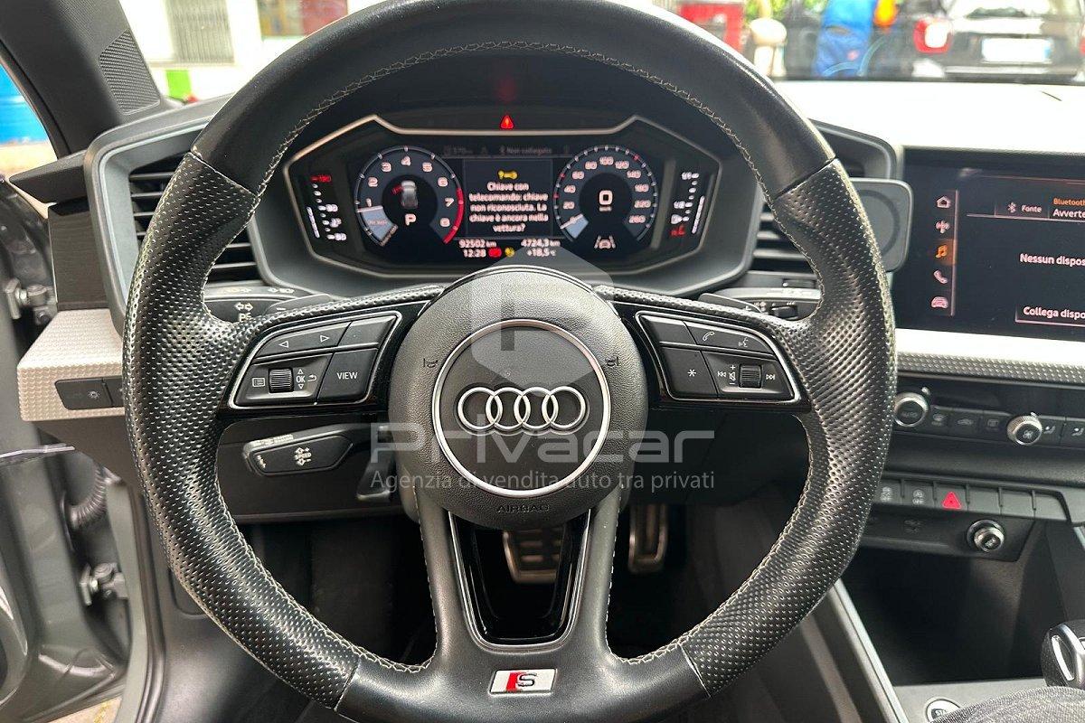 AUDI A1 SPB 35 TFSI S tronic Identity Black