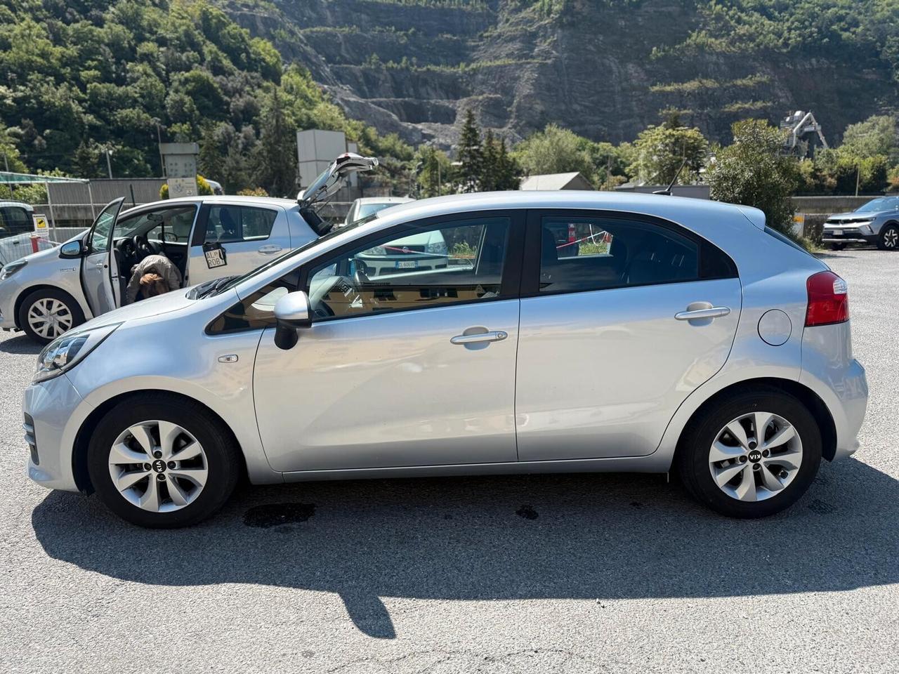 Kia Rio 1.2 CVVT 5p. Cool