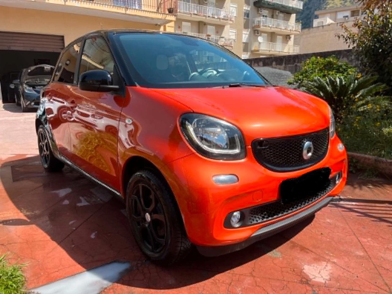 SMART FORFOUR 2015 PASSION 1.0 71CV MANUALE