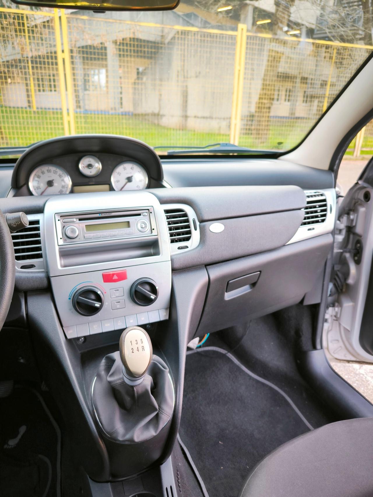 Lancia Ypsilon 1.2 69 CV Platinum