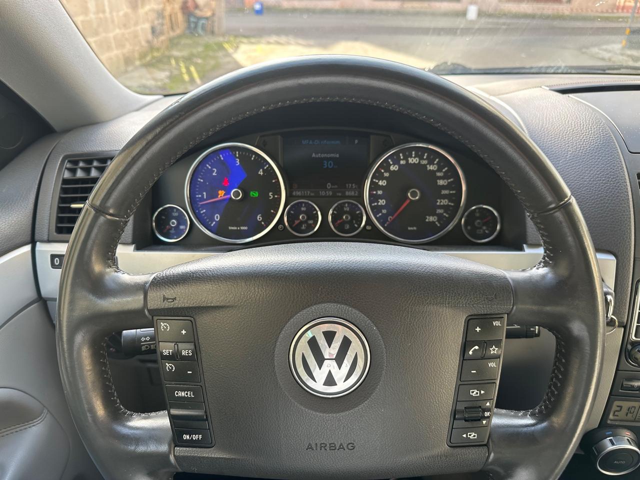 Volkswagen Touareg 3.0/240CV V6 TDI DPF tip. Exclusive