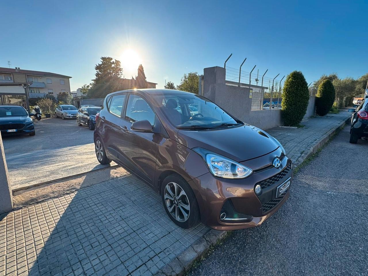 Hyundai i10 - NEOPATENTATI