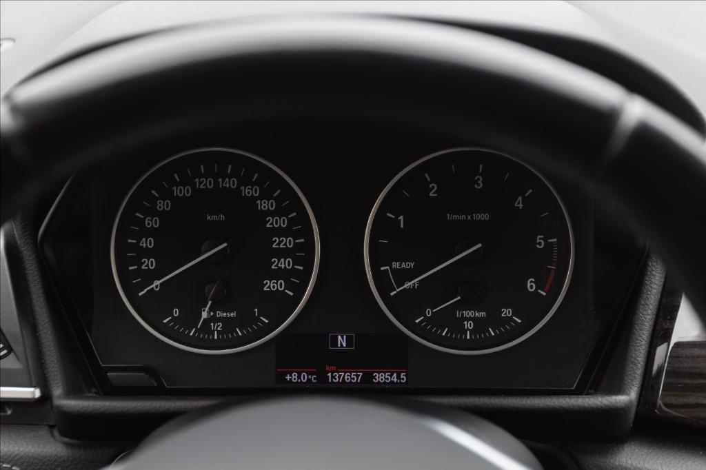 BMW 218d Active Tourer Luxury del 2016