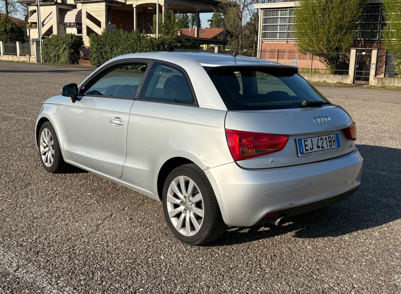 Audi A1 1.2 TFSI Ambition no limiti circolazione