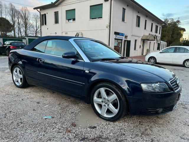 AUDI A4 Cabriolet 2.5 V6 TDI