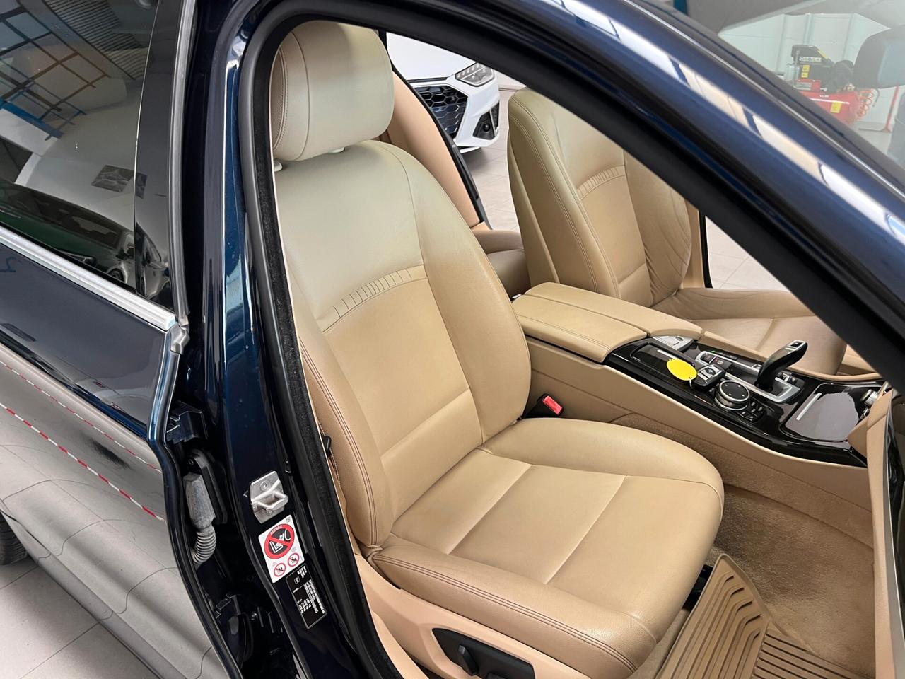 Bmw 520 520d xDrive Touring Luxury