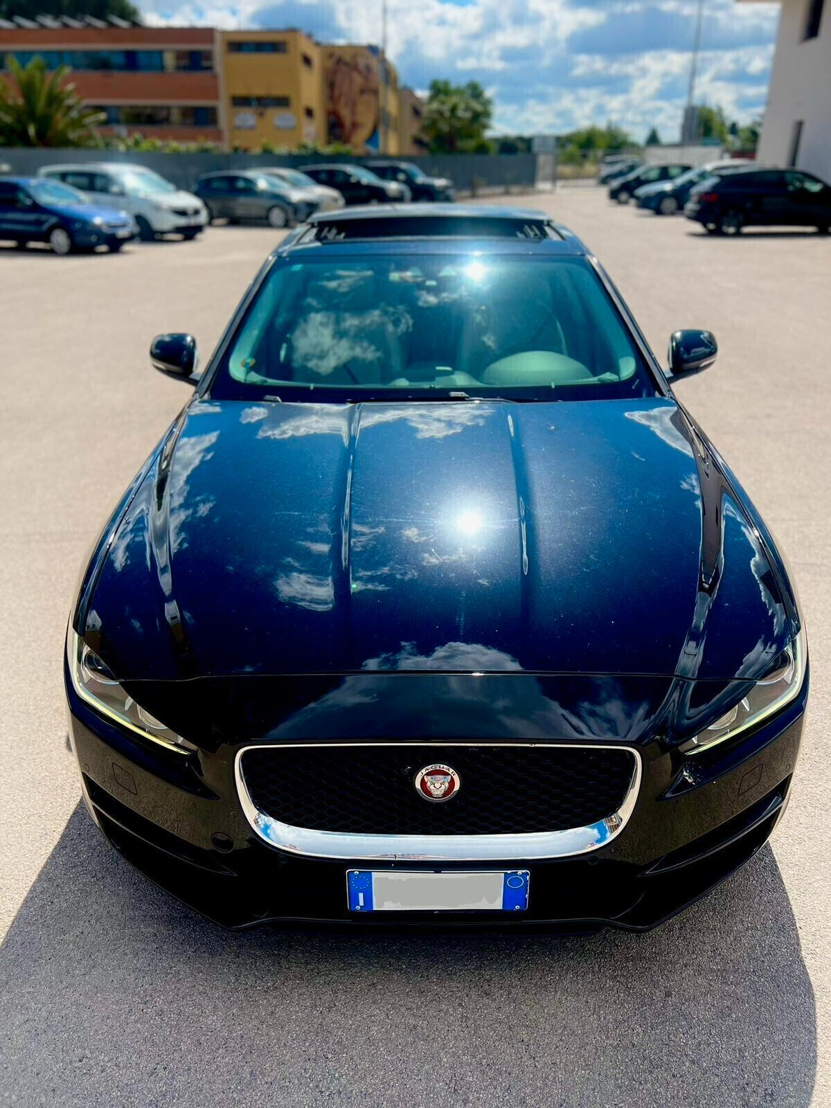 Jaguar XE 2.0 D Turbo 180CV aut. Prestige