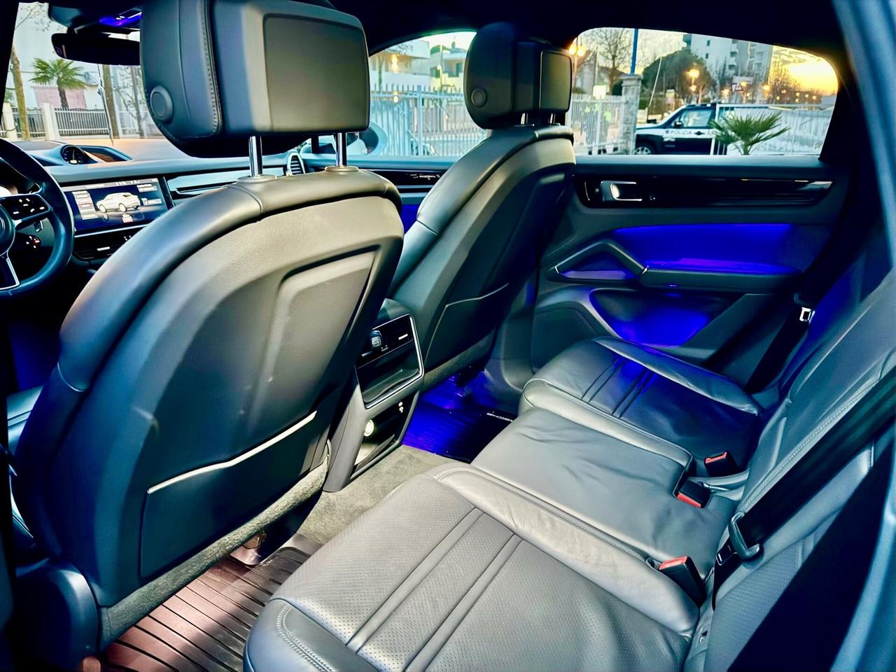 PORSCHE CAYENNE 3.0 462cv E-HYBRID FULL (PERMUTO)