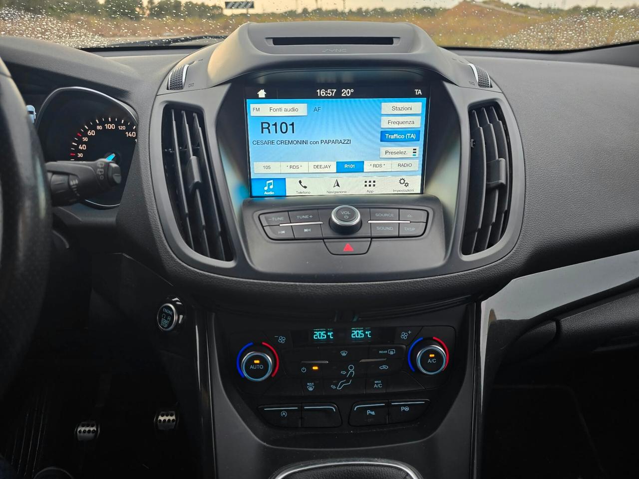 Ford Kuga 1.5 TDCI 120 CV S&S 2WD ST-Line
