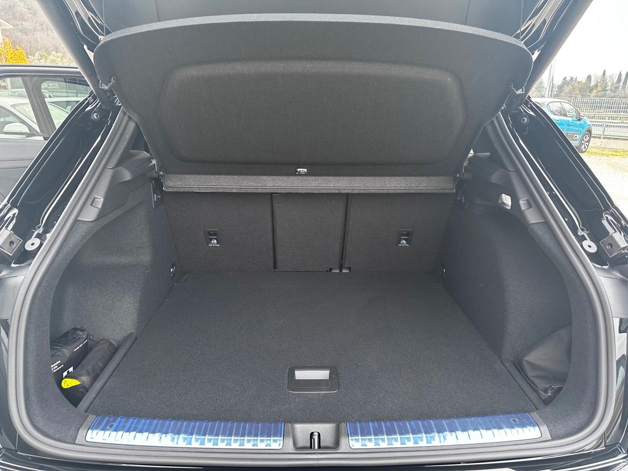 Audi Q3 NEW SPB 2.0TDI 150CV S-line KM ZERO 11/2025